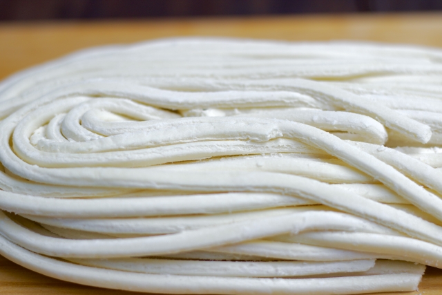 【イメージ画像】讃岐うどん（茹で前）